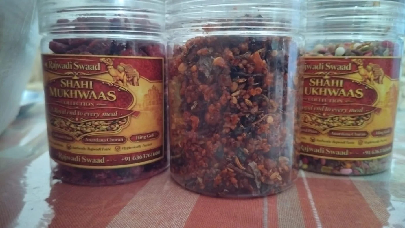 Paan Mukhwas blend in a clear jar